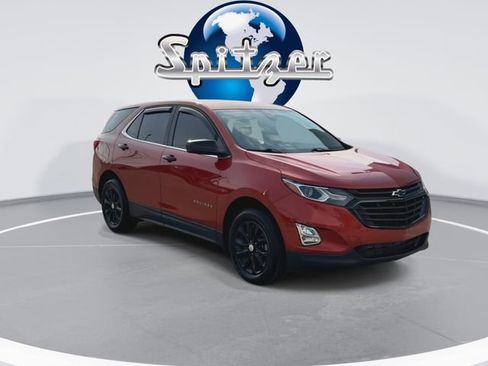 Used 2020 Chevrolet Equinox LT w/ Driver Convenience Package image 3