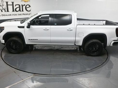 Used 2026 GMC Sierra 1500 SLT AWD/4WD image 42