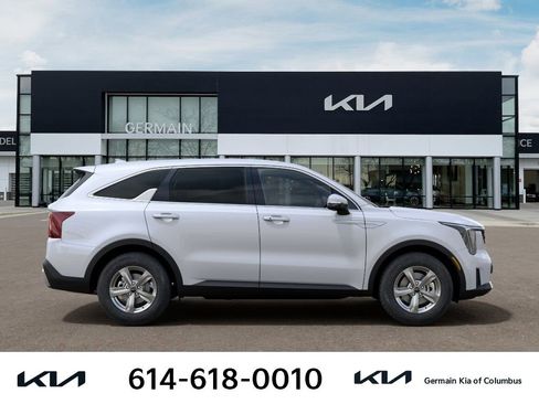 New 2026 Kia Sorento LX FWD image 10