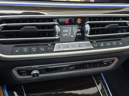 Used 2019 BMW X5 xDrive40i w/ Convenience Package AWD/4WD image 22