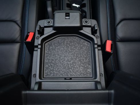 Used 2024 Jeep Wrangler High Altitude image 40