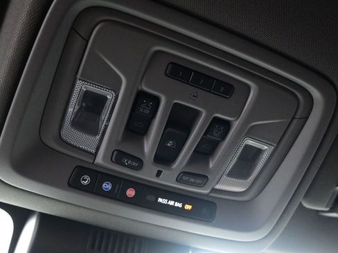 Used 2023 GMC Sierra 1500 Denali w/ Denali Reserve Package AWD/4WD image 32