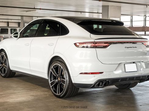 Used 2023 Porsche Cayenne Turbo AWD/4WD image 6