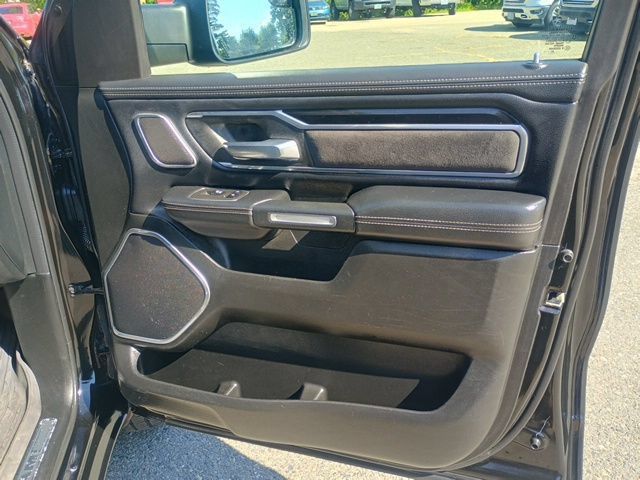 Used 2022 RAM 1500 Laramie AWD/4WD image 13