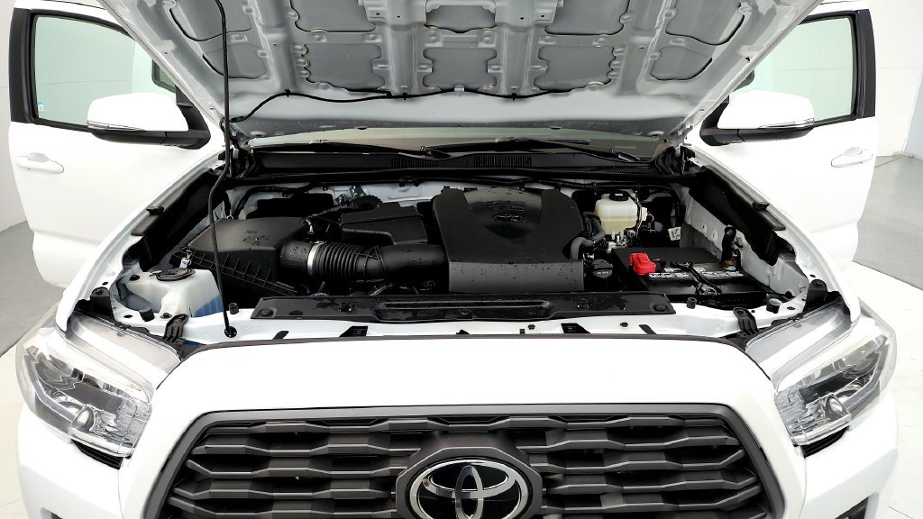 Certified 2022 Toyota Tacoma TRD Off-Road w/ Technology Package AWD/4WD image 14
