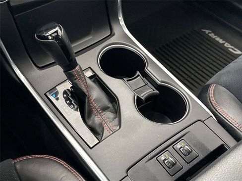 Used 2017 Toyota Camry XSE image 27