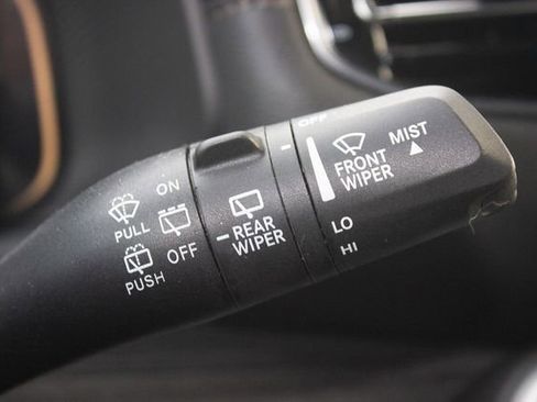 Used 2024 Jeep Wagoneer L Series II w/ Flexible Seating Group image 27