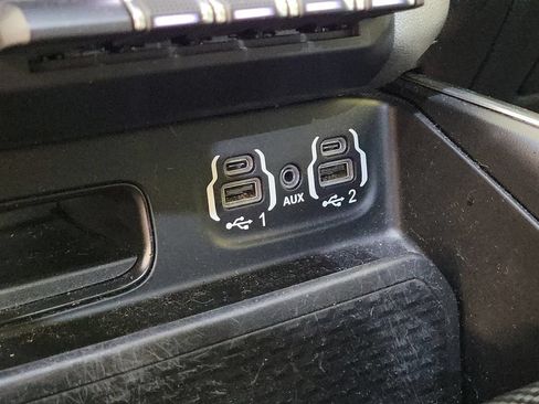 Used 2021 RAM 1500 Big Horn RWD image 24