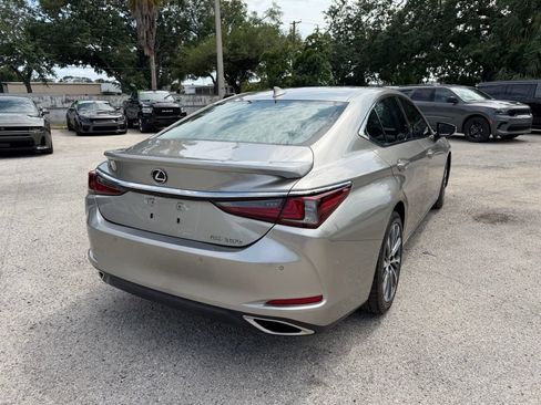 Used 2020 Lexus ES 350 w/ Premium Package FWD image 6