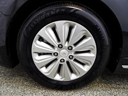 Used 2016 Hyundai Sonata SE image 18