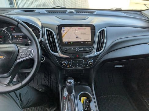 Used 2020 Chevrolet Equinox Premier FWD image 3