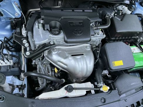 Used 2013 Toyota Camry XLE FWD image 30