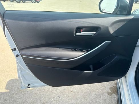 Used 2020 Toyota Corolla SE FWD image 17