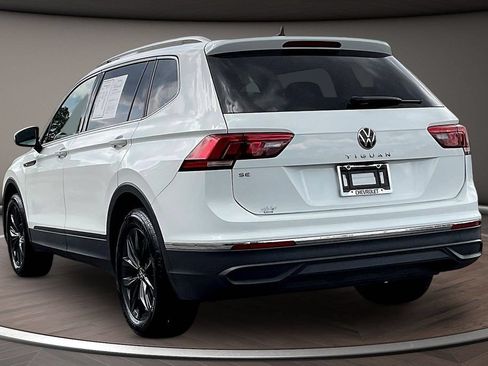 Used 2024 Volkswagen Tiguan SE FWD image 5