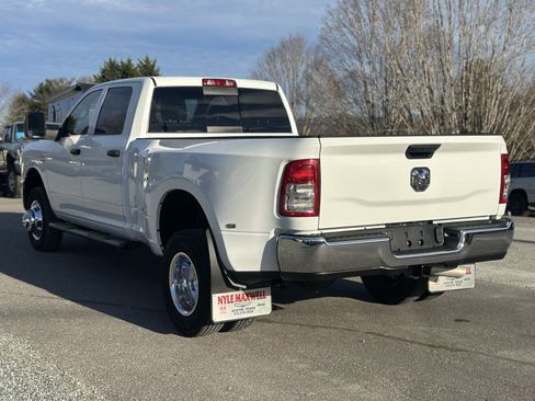 Used 2024 RAM 3500 Tradesman w/ Chrome Appearance Group image 5