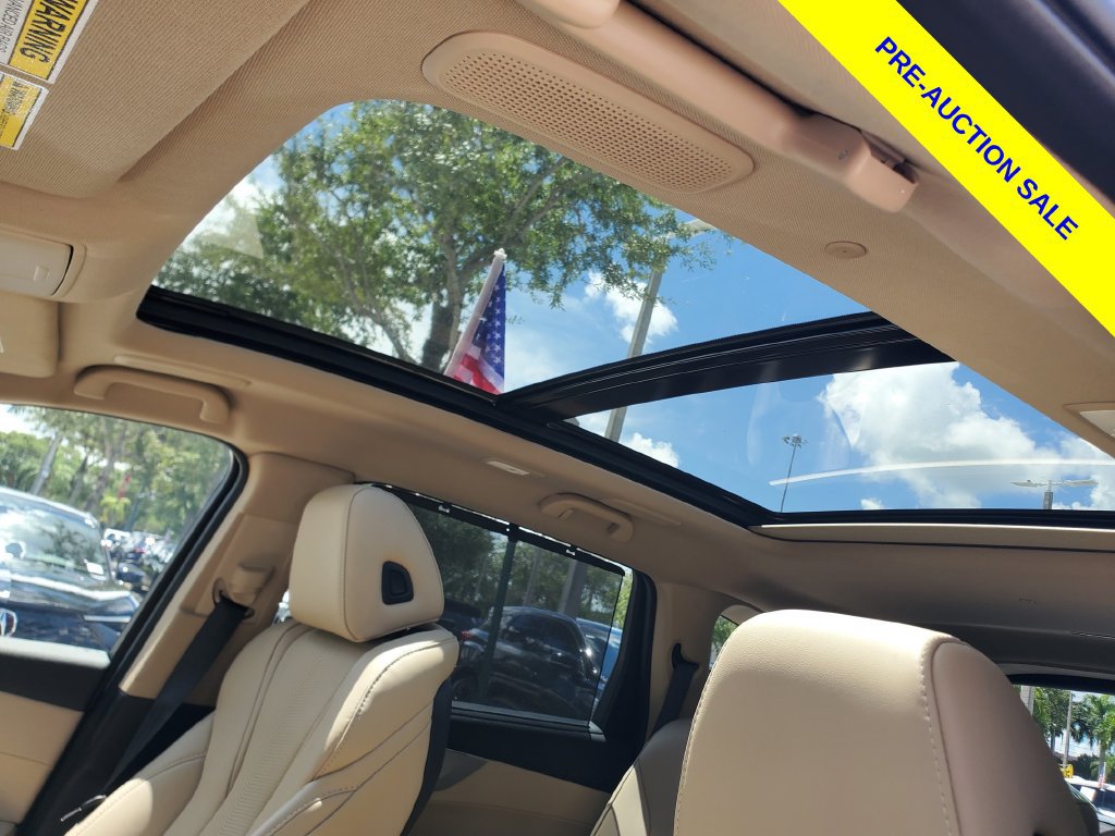 Used 2025 Acura MDX w/ Technology Package FWD image 18