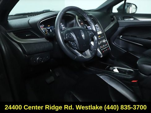 Used 2019 Lincoln MKC Premiere FWD image 17