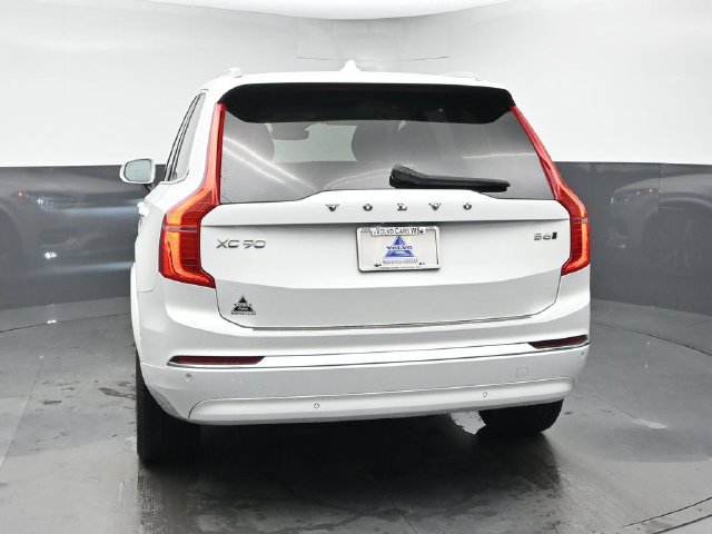 Used 2024 Volvo XC90 B6 Ultimate w/ Protection Package Premier AWD/4WD image 7