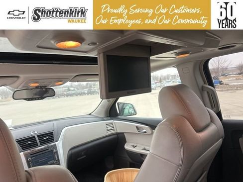 Used 2009 Chevrolet Traverse LTZ image 27