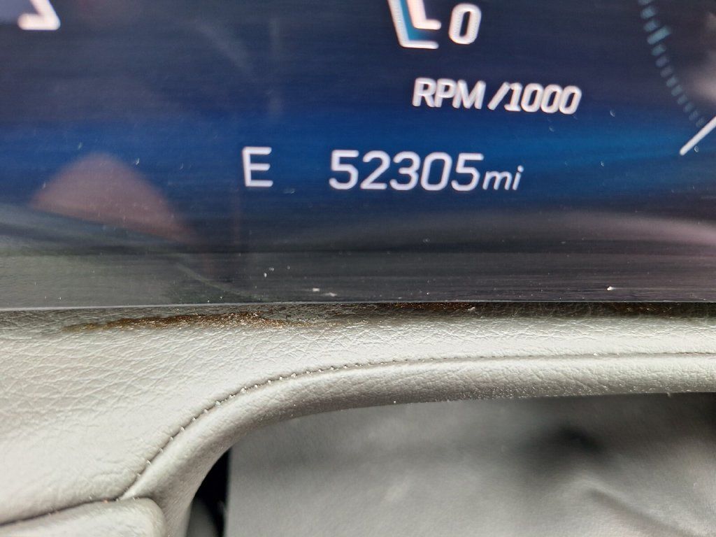 Used 2024 Cadillac XT4 Premium Luxury AWD/4WD image 18