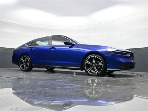 Used 2023 Honda Accord Sport image 28