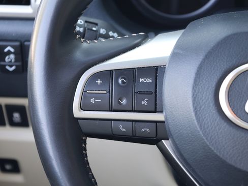 Used 2023 Lexus GX 460 Premium w/ Accessory Package AWD/4WD image 19