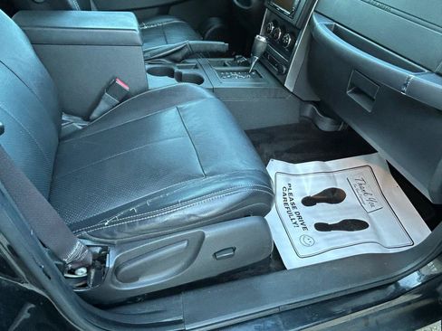 Used 2011 Jeep Liberty Sport AWD/4WD image 12