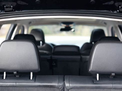 Used 2020 BMW X7 xDrive40i w/ Cold Weather Package image 27