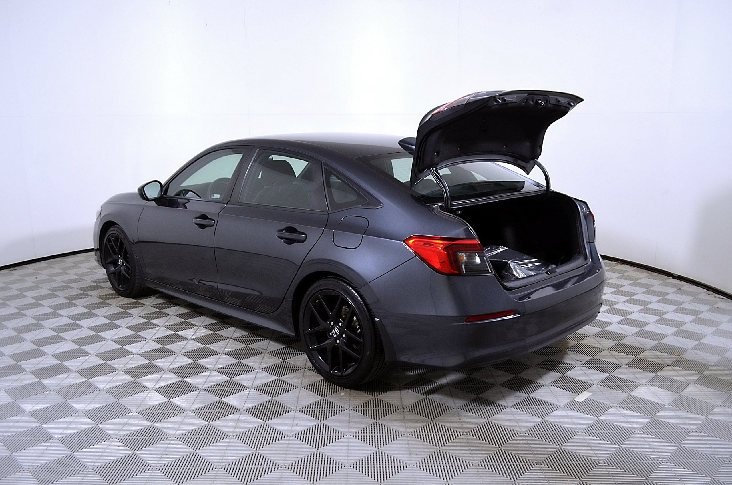 Used 2024 Honda Civic Sport image 10