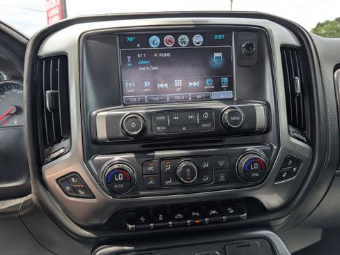 Used 2017 Chevrolet Silverado 1500 LTZ Z71 w/ Realtree Edition AWD/4WD image 14