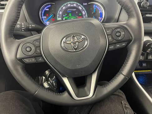 Used 2019 Toyota RAV4 XSE AWD/4WD image 22