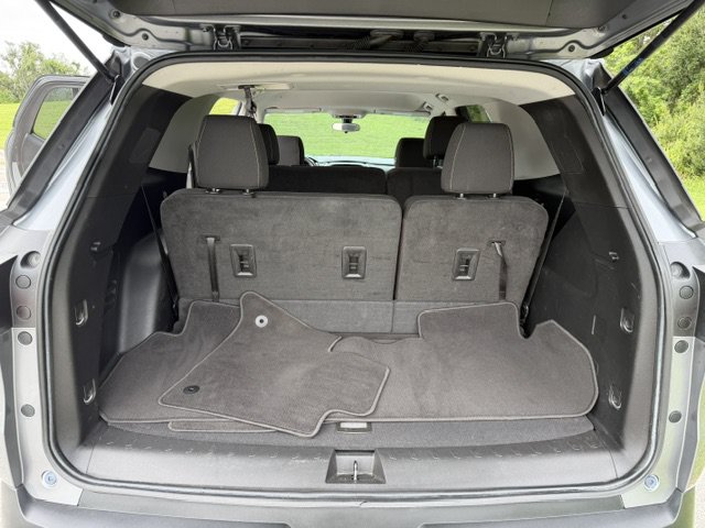 Used 2020 Chevrolet Traverse LS FWD image 14