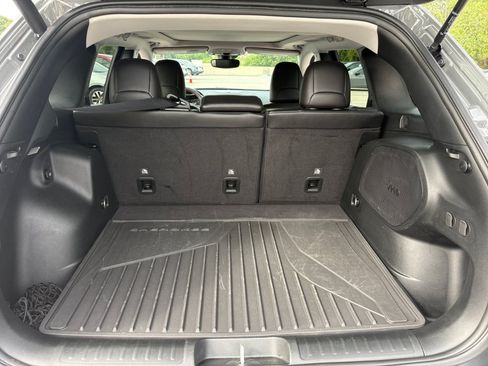 Used 2023 Jeep Cherokee Altitude Lux w/ Lux Elite Package AWD/4WD image 19