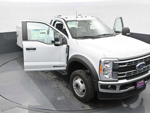 New 2023 Ford F550 4x4 Regular Cab Super Duty image 35