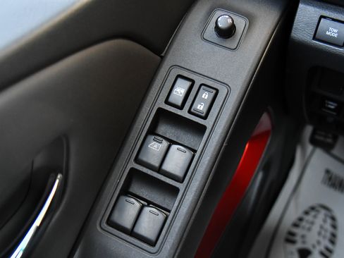 Used 2022 Nissan Frontier Pro-X RWD image 33
