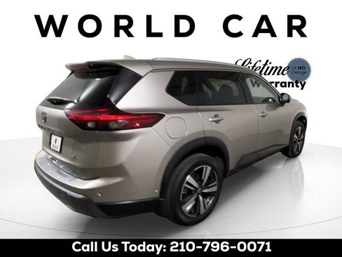 Used 2024 Nissan Rogue SL w/ SL Premium Package FWD image 6