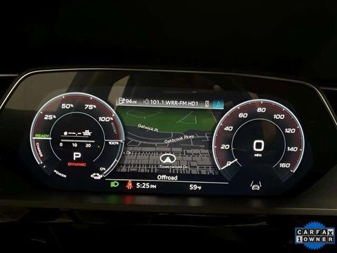 Used 2023 Audi e-tron Premium Plus image 11