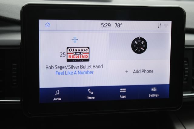 Used 2021 Ford Explorer XLT w/ Equipment Group 202A AWD/4WD image 5
