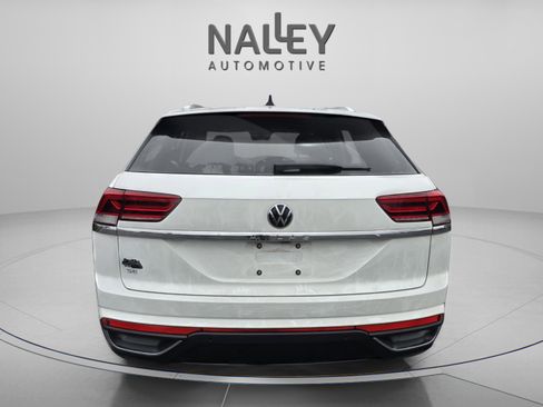 Used 2023 Volkswagen Atlas Cross Sport SE w/ Panoramic Sunroof Package image 4