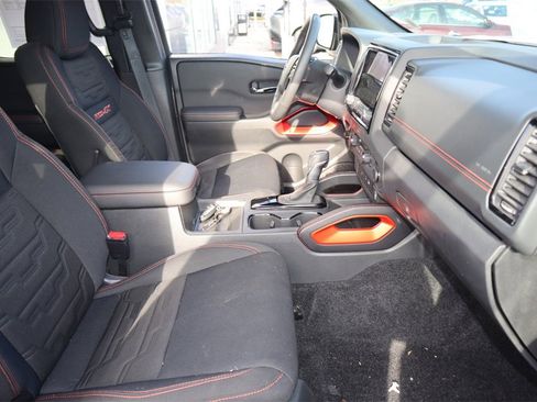 Certified 2024 Nissan Frontier PRO-4X w/ Technology Package image 32