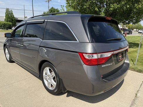 Used 2011 Honda Odyssey Touring Elite image 7