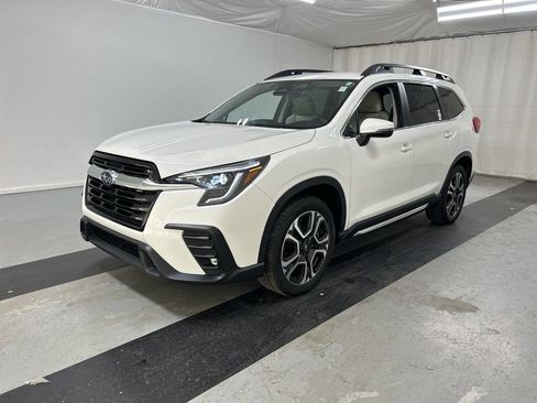 Used 2023 Subaru Ascent Limited AWD/4WD image 5