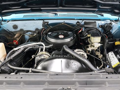 Used 1990 Chevrolet Blazer 4WD image 21