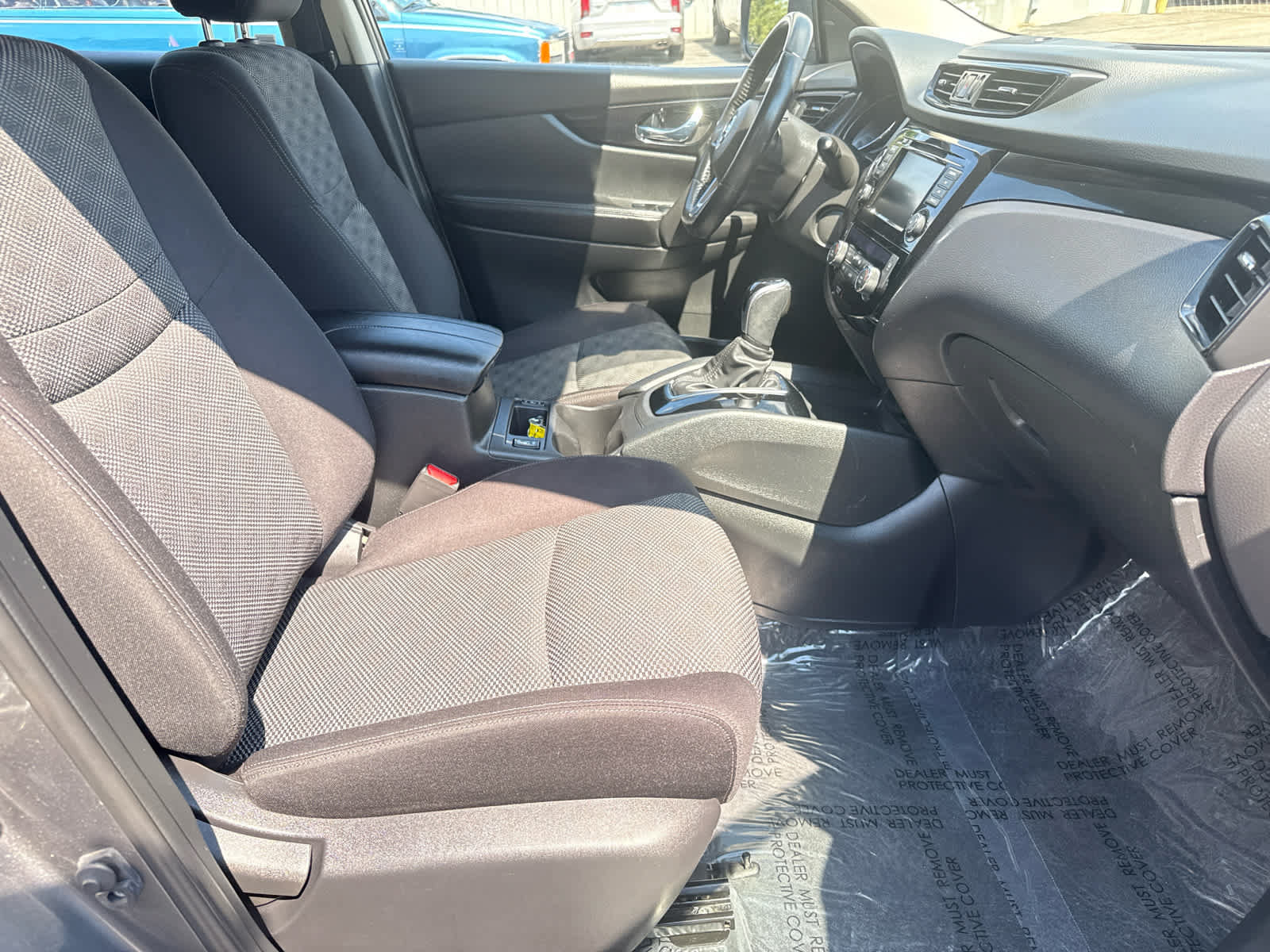Used 2019 Nissan Rogue Sport SV w/ All-Weather Package AWD/4WD image 12