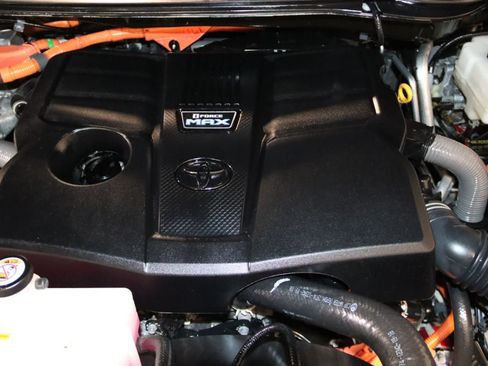 Used 2025 Toyota Sequoia TRD Pro AWD/4WD image 20