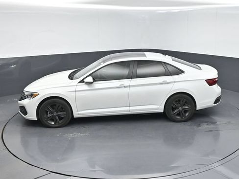 Used 2024 Volkswagen Jetta SE FWD image 38
