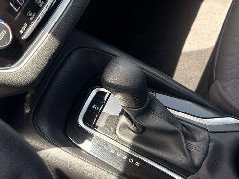 Used 2025 Toyota Corolla LE FWD image 18