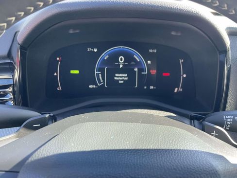 Used 2025 Toyota Camry SE image 37