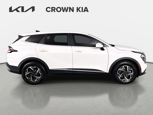 Used 2023 Kia Sportage LX FWD image 4