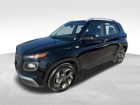 Used 2023 Hyundai Venue SEL FWD image 5